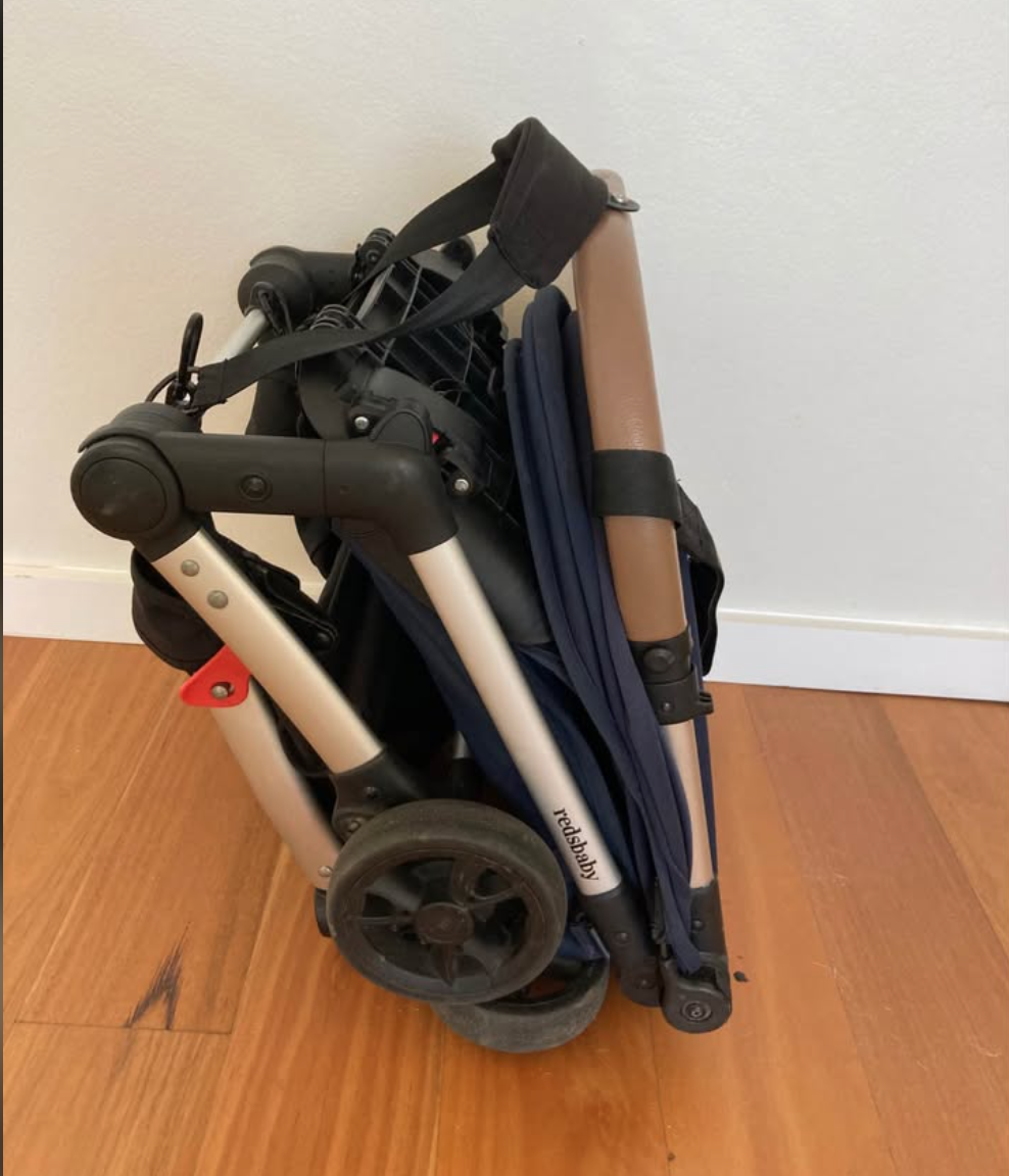 Redsbaby Skip 2 travel stroller