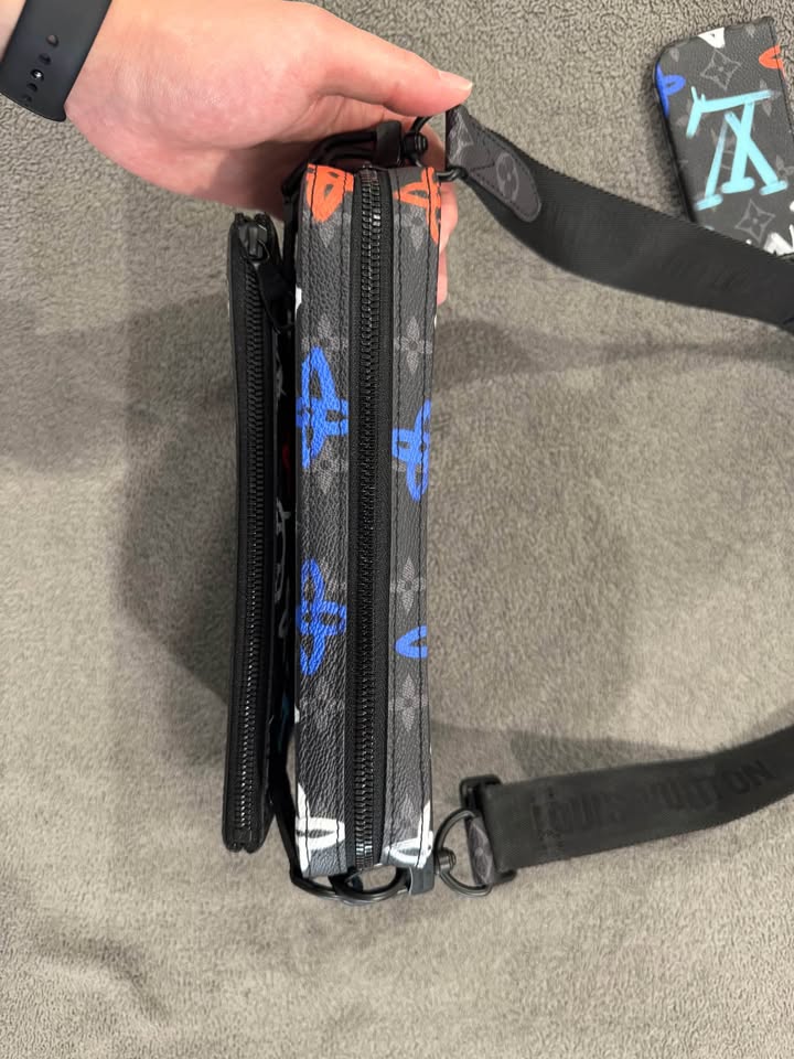 Men’s LV Trio Messenger Bag