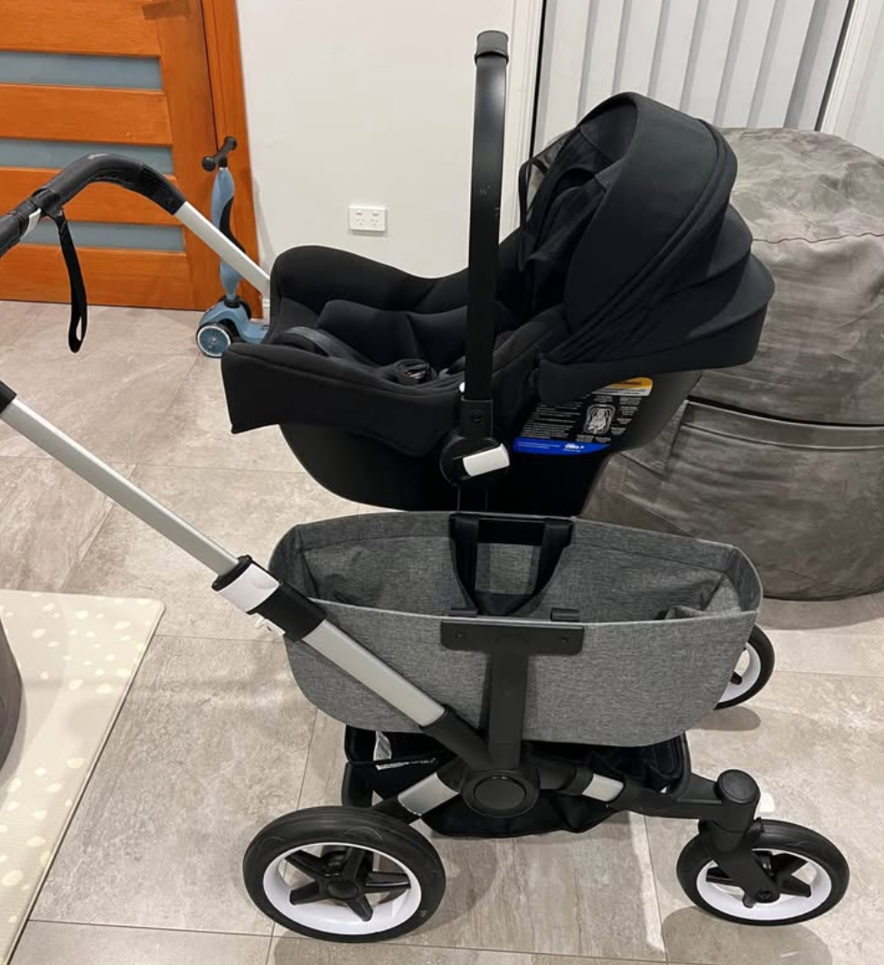 Car capsule and pram