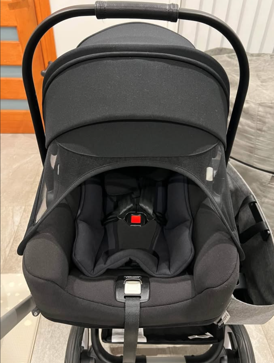 Car capsule and pram