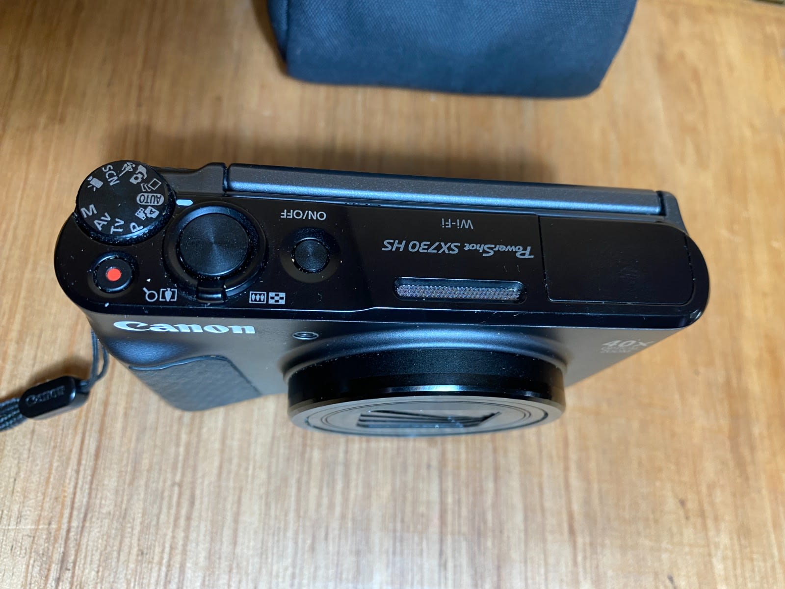 Canon SX730 HS Digital Camera - NEW- never used