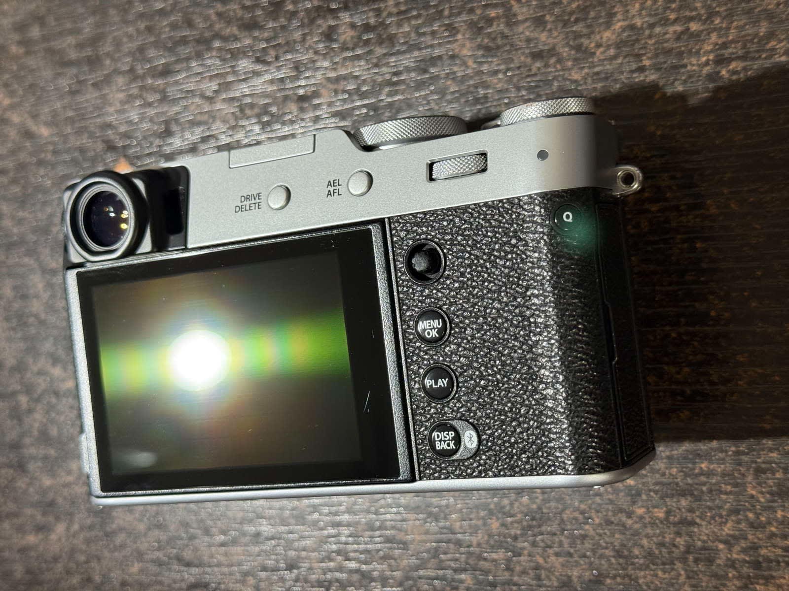AS NEW Fujifilm X100VI 42MP Digital Camera Silver