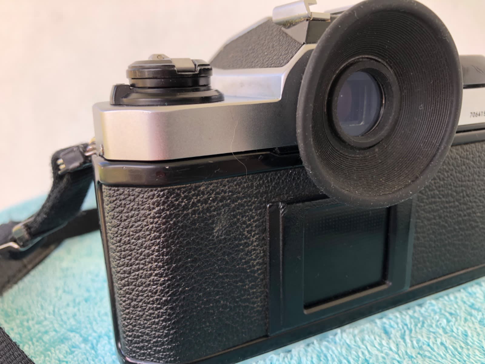 Nikon FM2 with Nikon DK-3 Eyecup & Camera Bag in Mint Condition!