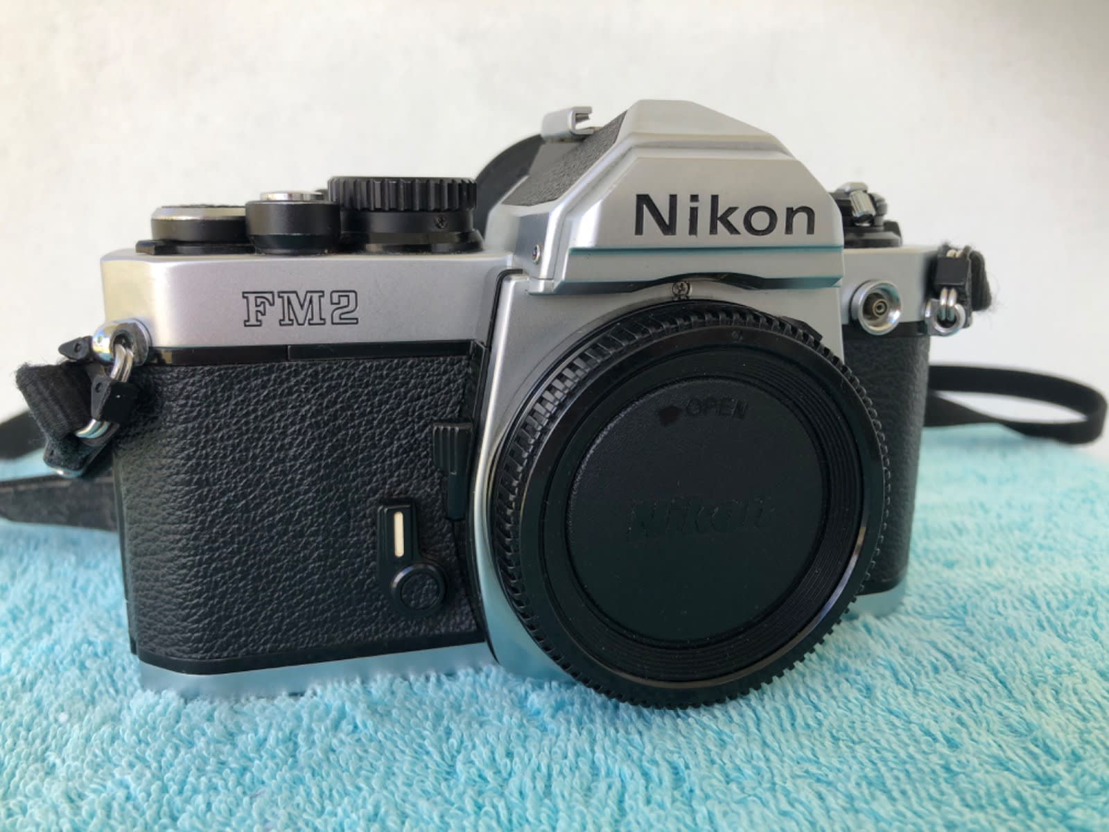 Nikon FM2 with Nikon DK-3 Eyecup & Camera Bag in Mint Condition!