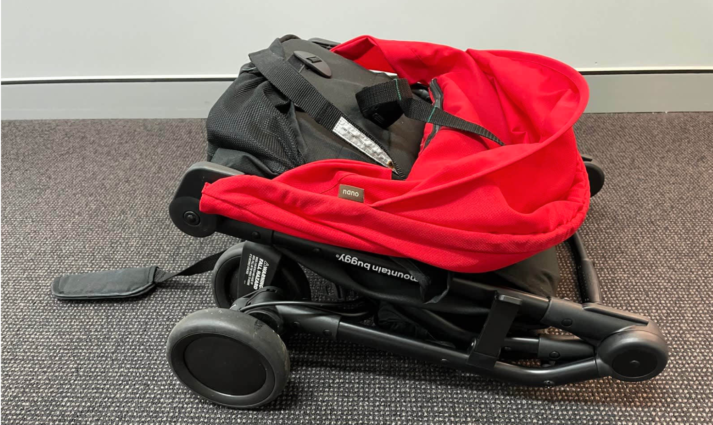 Mountain Buggy Nano Travel Stroller in excellent condition