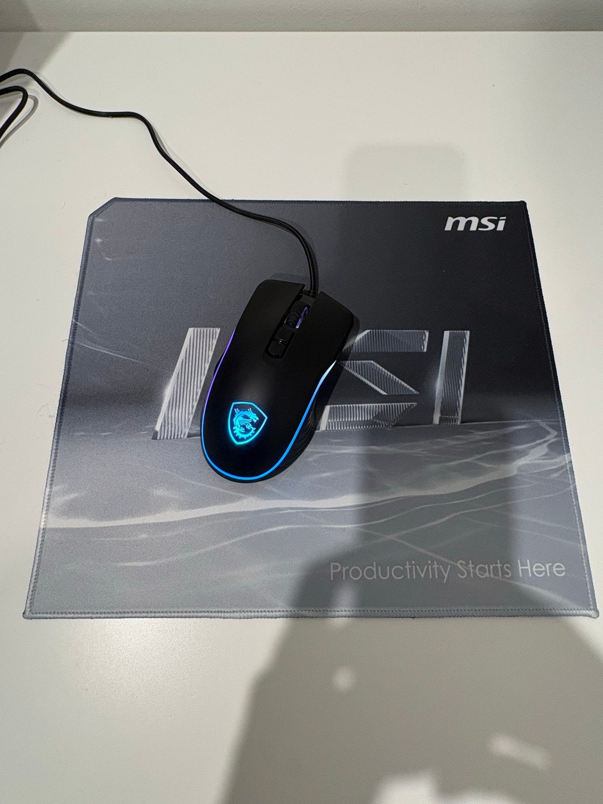 MSI Thin GF63 ( Intel I5, RTX 2050, 16 GB DDR4) + Mouse MSI