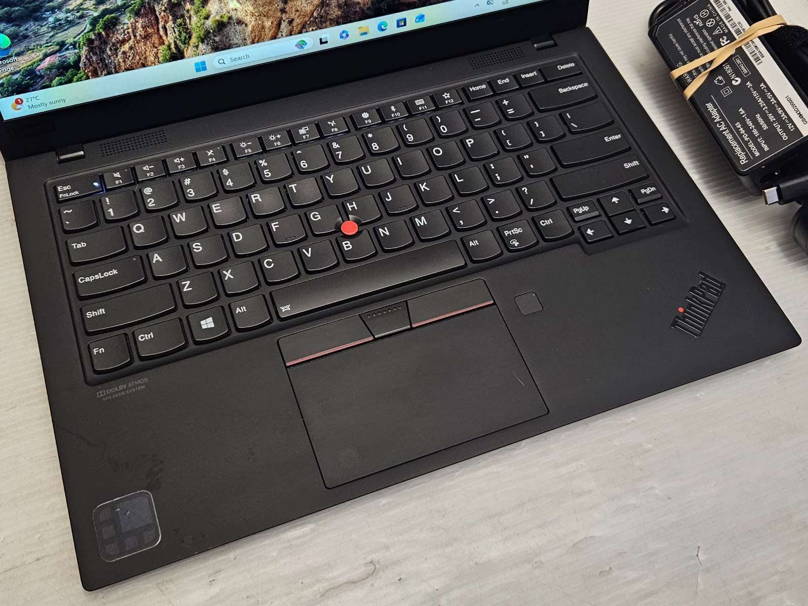 Laptop Lenovo ThinkPad X1 Carbon Core i7-10th Gen 16GB, 512GB SSD L004