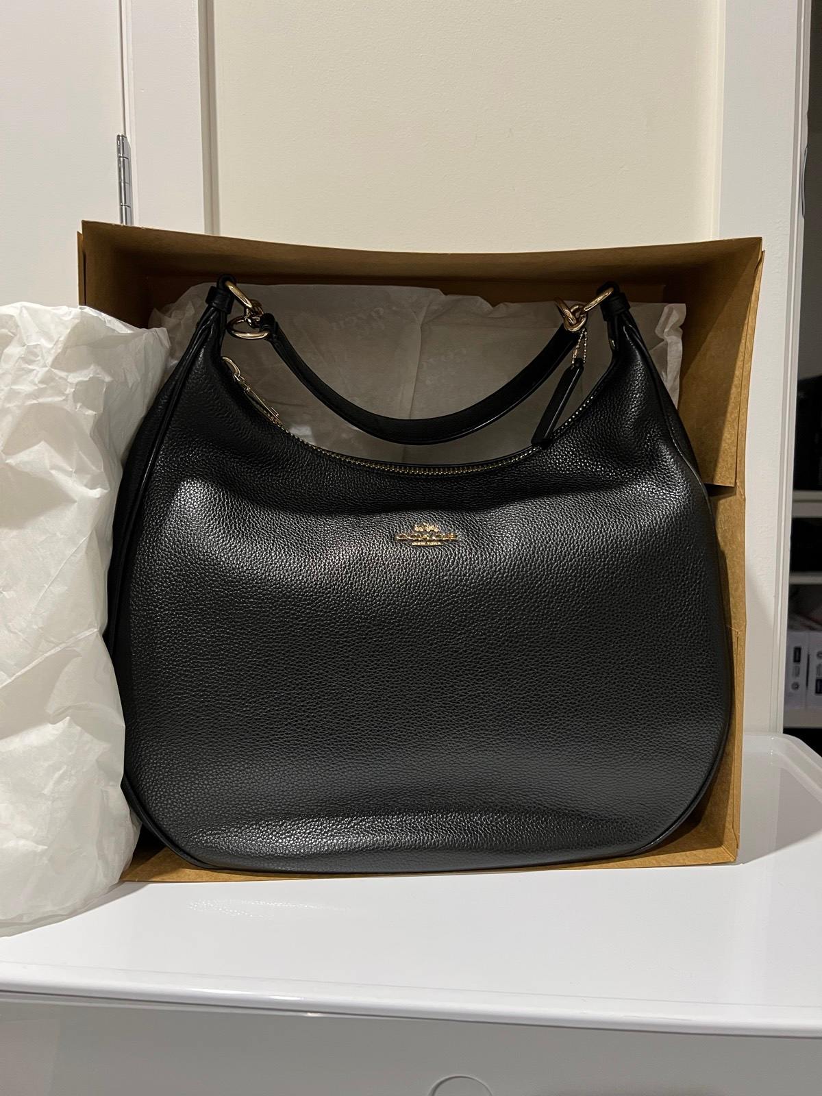 AS NEW Coach Harley Hobo Crossbody bag in Black Pebbled Leather