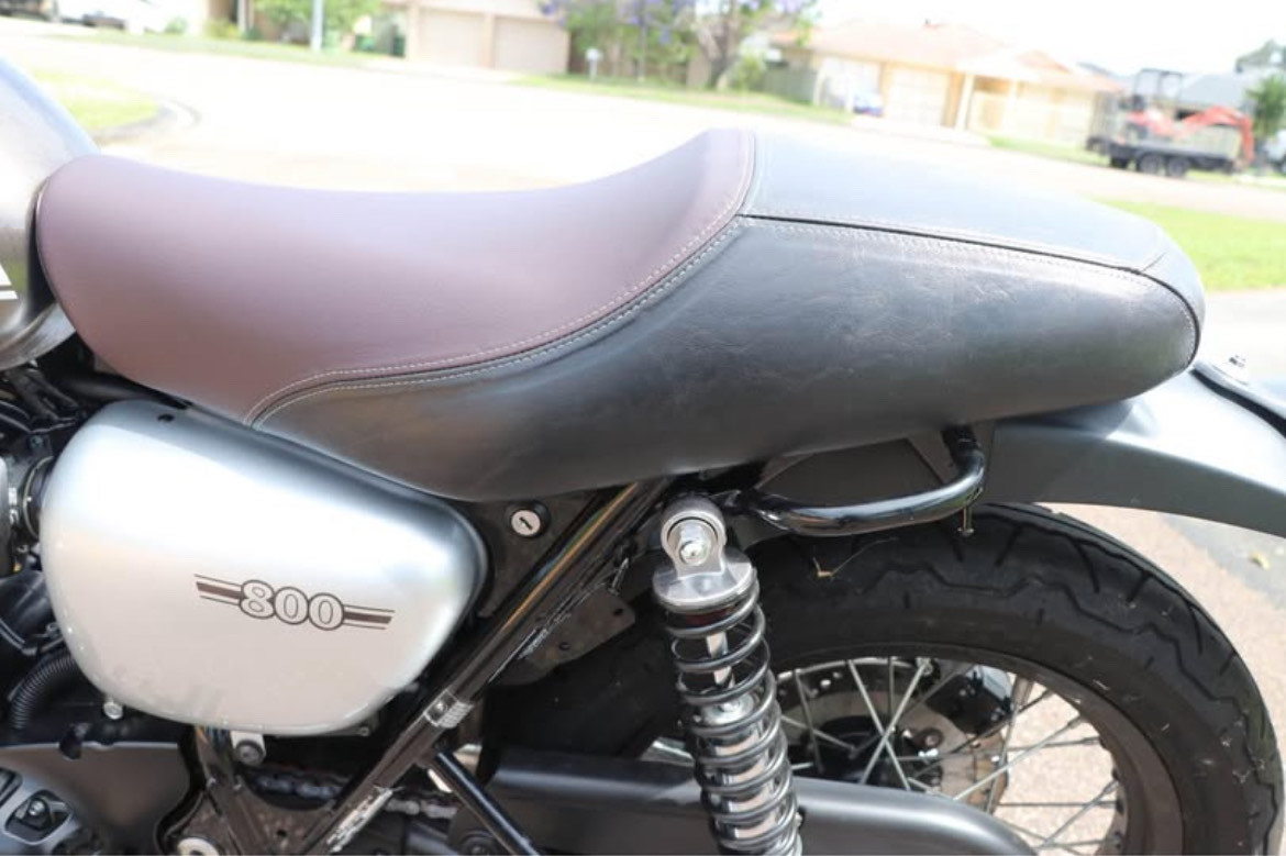 Kawasaki 2021 bought W800 retro cafe racer motorcycle with chrome