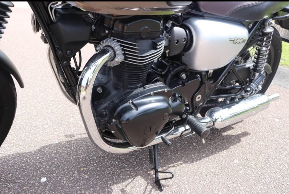 Kawasaki 2021 bought W800 retro cafe racer motorcycle with chrome