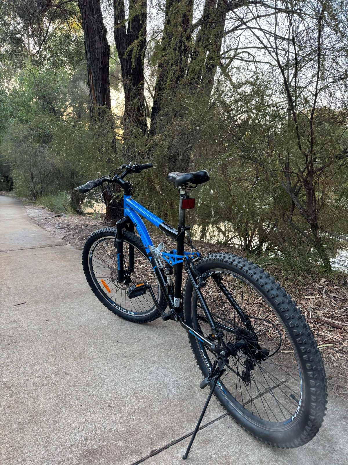 Rival mountain bicycle