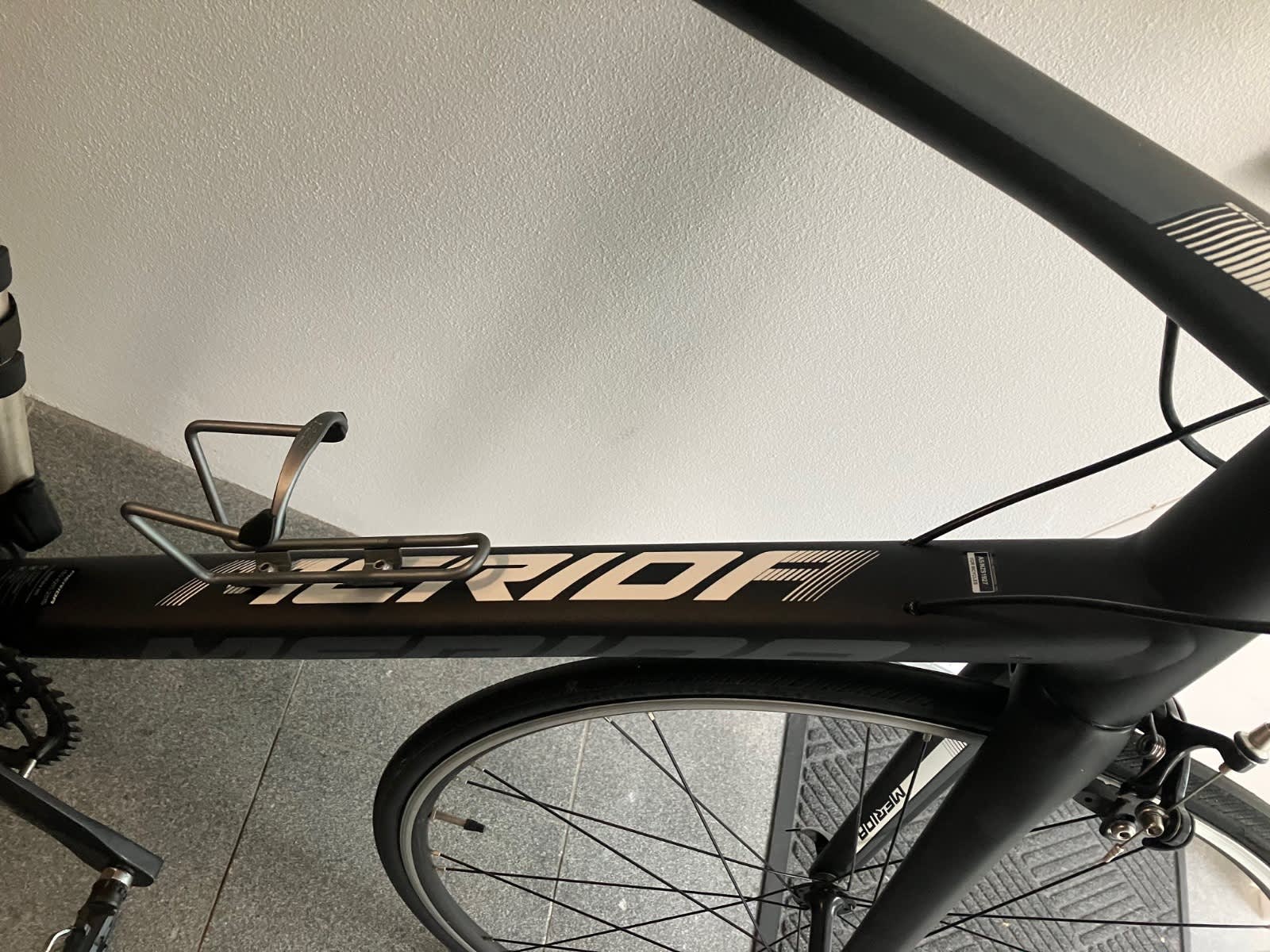 Merida road bike Scultura 100 16 speed XL as new barely used