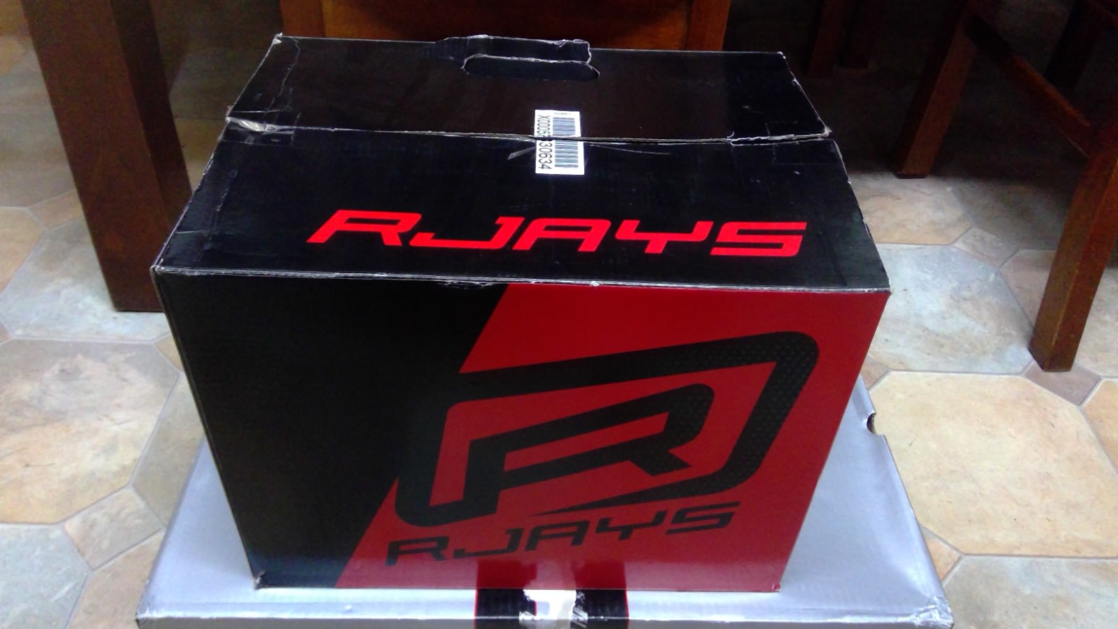 RJAYS MOTORBIKE HELMET (NEW)