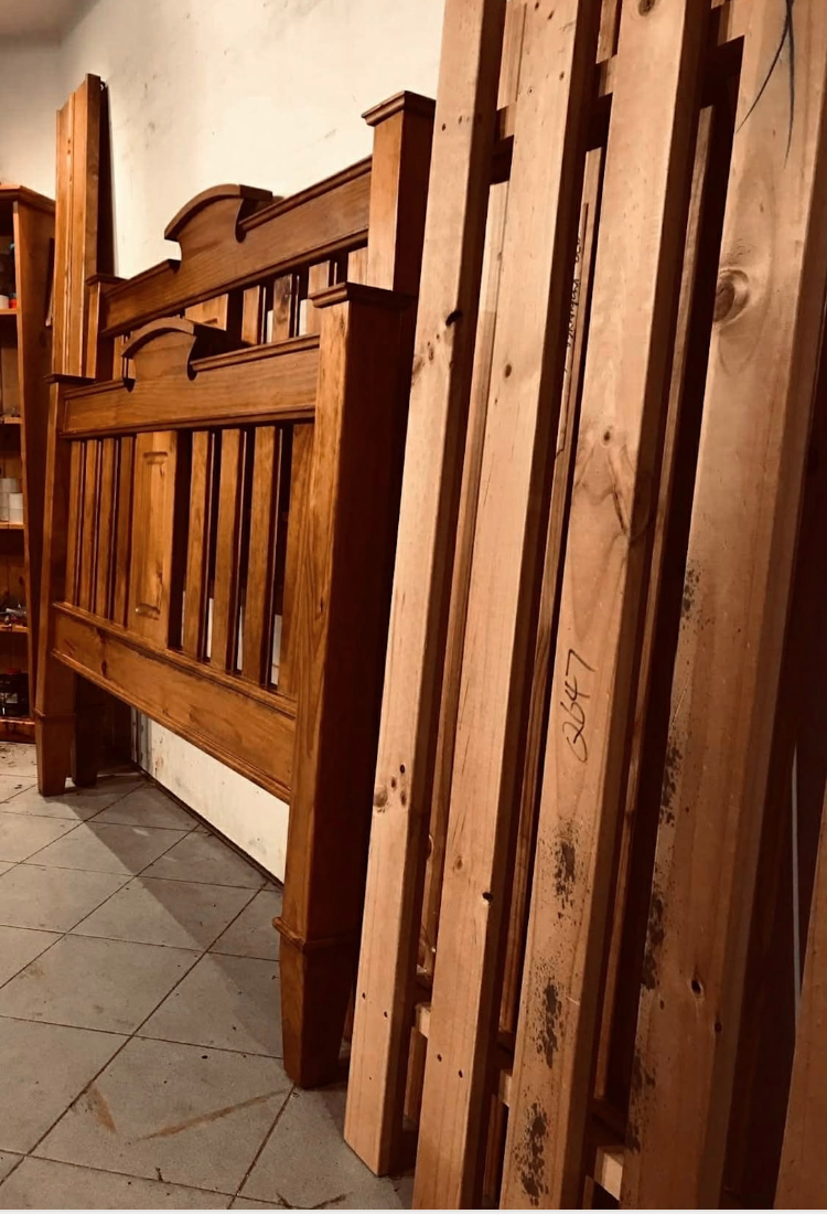 Good condition solid wood high back queen bed with thick wooden slats