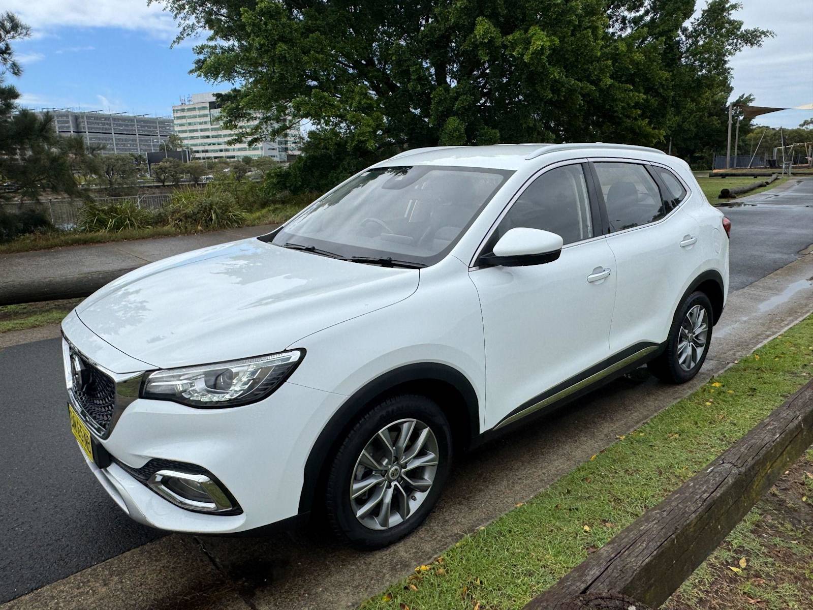 2022 MG HS Vibe SAS23