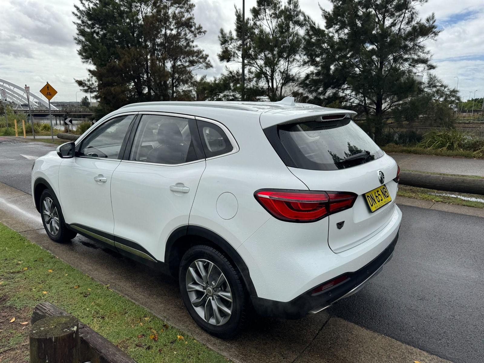 2022 MG HS Vibe SAS23