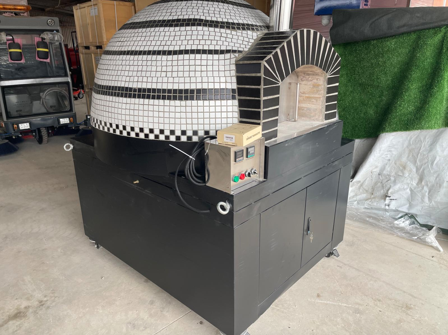 Commercial Pizza Oven