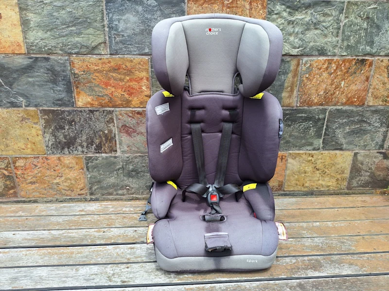 Mothers Choice baby car seat & booster car seat age 6m-8. 2019 model.