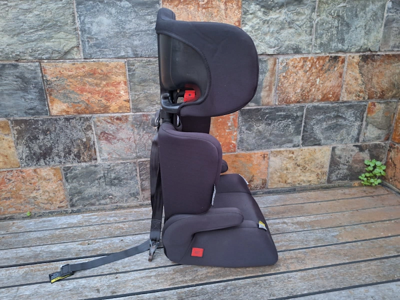 Infasecure booster car seat with anchor age 4 -9 years.