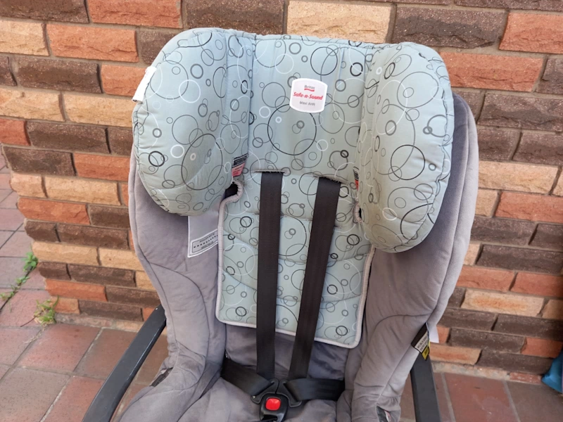 Britax safe n sound baby car seat and booster car seat