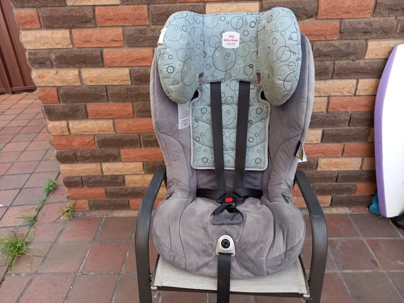 Britax safe n sound baby car seat and booster car seat
