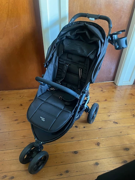 Valco Baby Snap 3 Wheel Lightweight Pram - Near New, Used by Nan/Pop