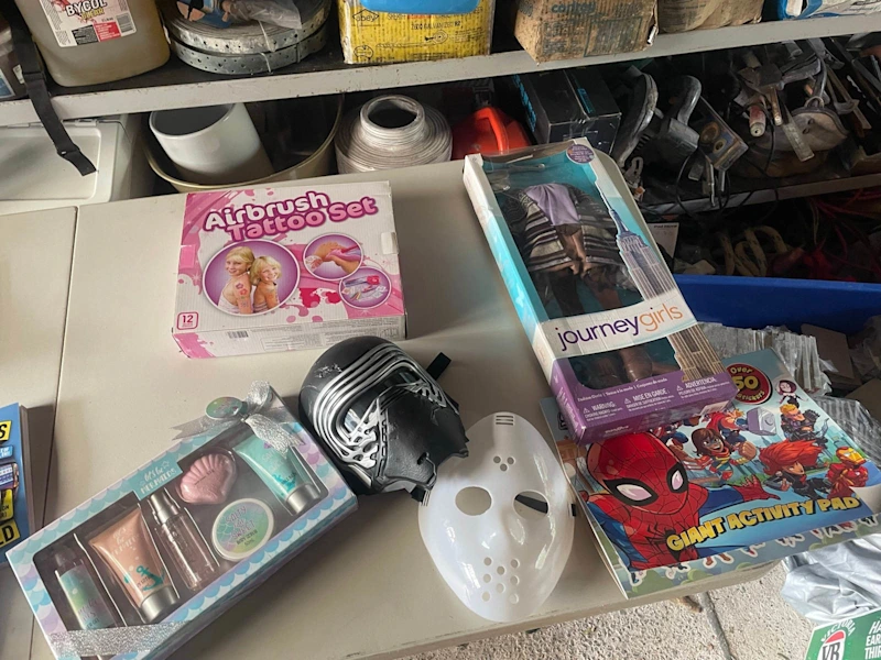 Kids toys / Bag / Amplifier & more