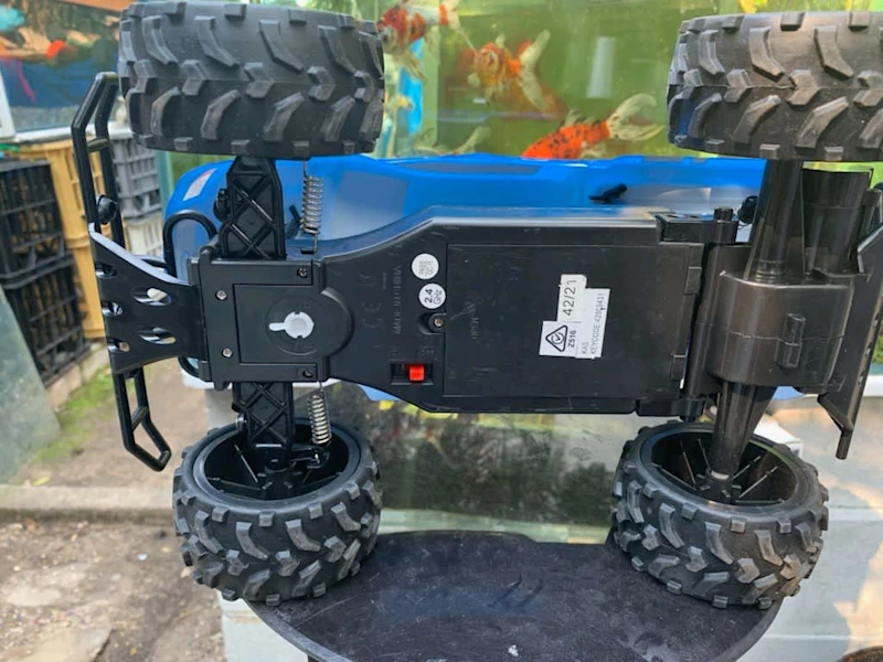 Blue ute remote control car