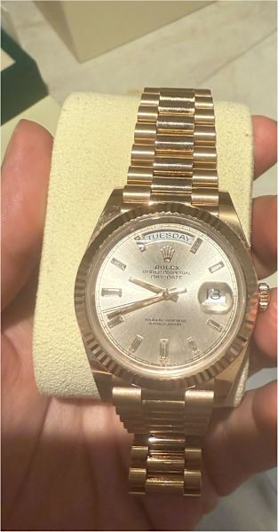 Rolex Day-Date 40 Gold Mens Watch 228235 2022