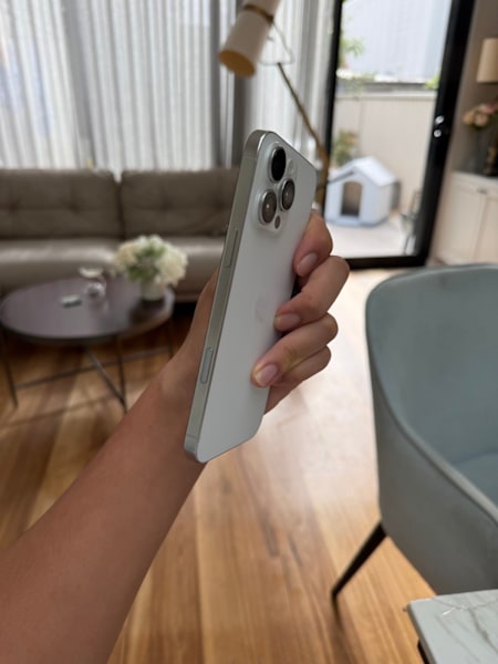 iPhone 16 pro max 512GB white