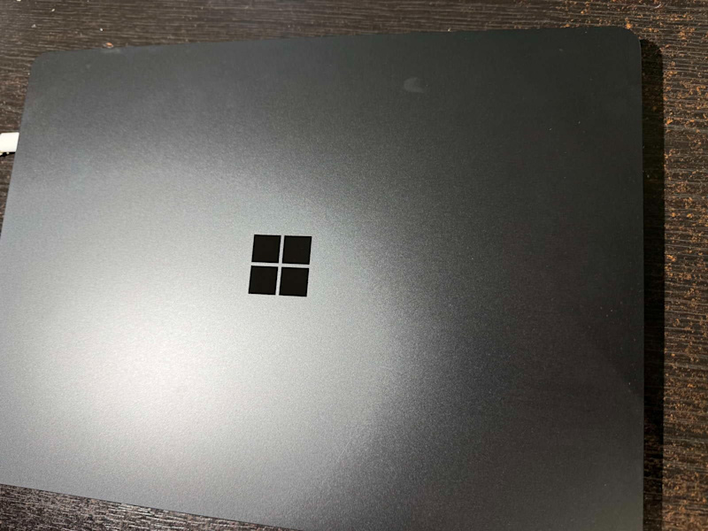 LIKE NEW Microsoft Surface Laptop 7 13.8 Snapdragon X Elite 32GB 1TB