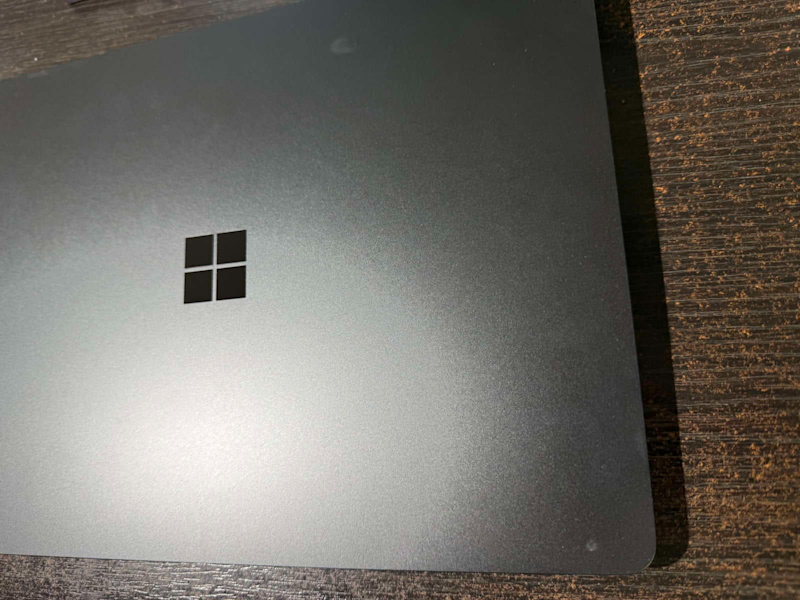 LIKE NEW Microsoft Surface Laptop 7 13.8 Snapdragon X Elite 32GB 1TB