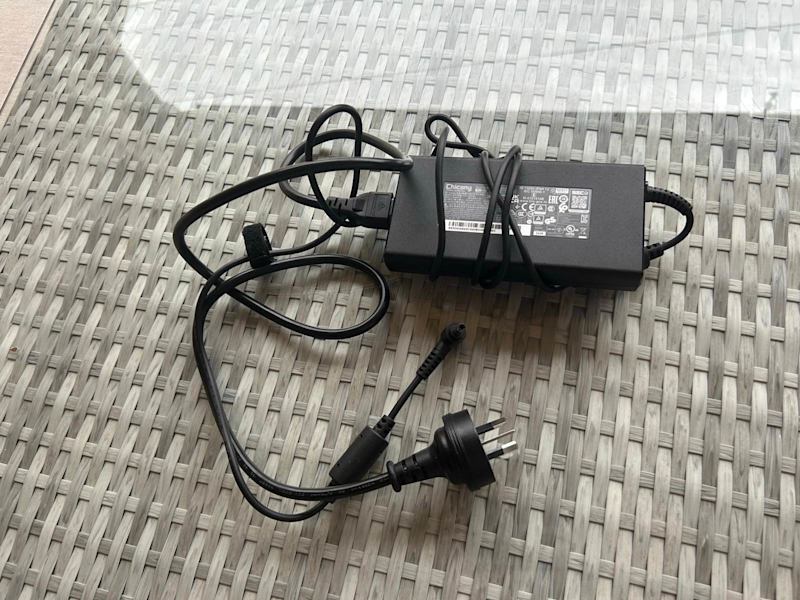 Msi katana 144hz gaming laptop (intel core i5) GeForce rtx 3050