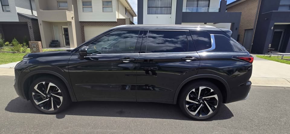 2023 Mitsubishi outlander