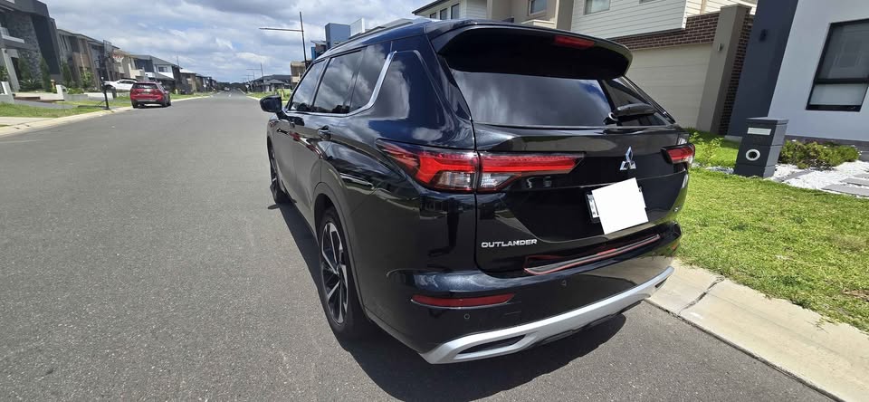 2023 Mitsubishi outlander