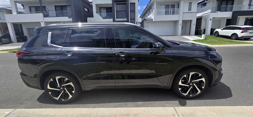2023 Mitsubishi outlander