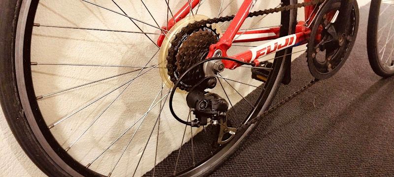 Fuji 24 kids 14 speed road bike age 7+