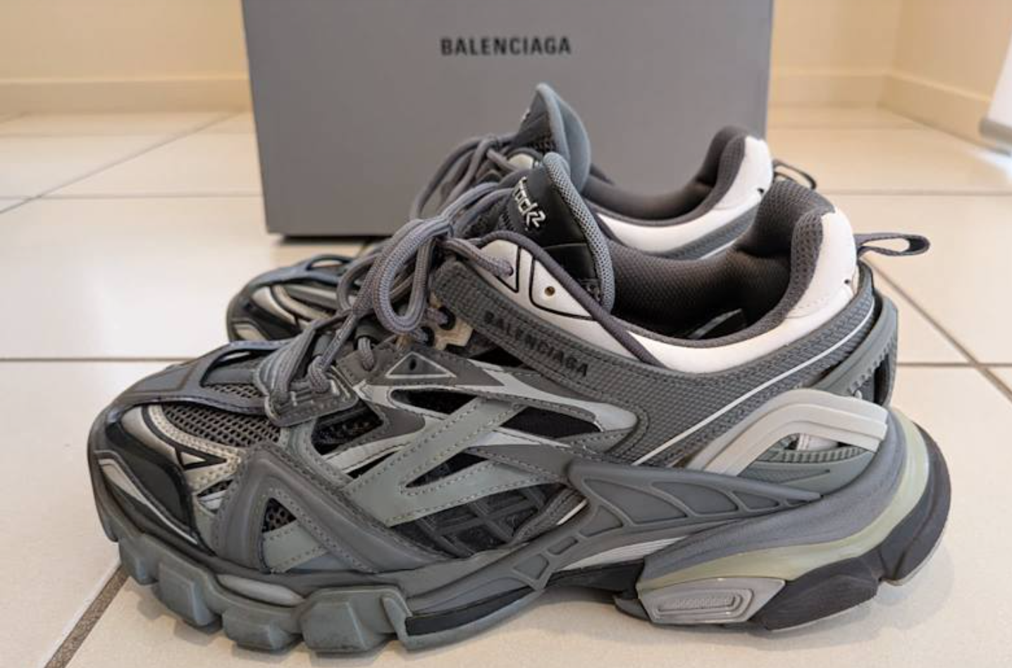 BALENCIAGA TRACK.2 SNEAKERS SHOES GREY BLACK SIZE UK8/EU42/US9/JP27.5
